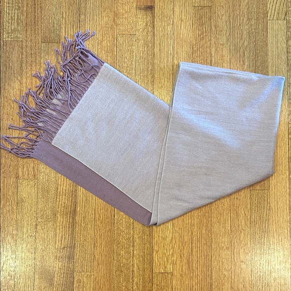 Mauve and Rose Fringed Scarf - Picture 2 of 7